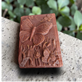 Great Smelling Large Wax Melt with a Surprise Crystal. (8724116766917)